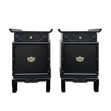 Black Nightstands with Pagoda Table Top, Faux Bamboo & Chippendale Brass - Set of 2 Rare Vintage Chinoiserie Tables Pair by Baker Furniture 