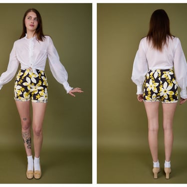 Vintage 1960s 60s Psychedelic Floral High Waisted Spring Cotton Hot Pants Shorts 