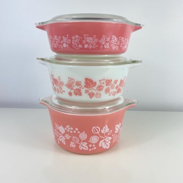 Pyrex Pink Gooseberry 3 Piece Bake, Serve, & Store Casserole Set w/Lids | 471, 472, 473 Round Casserole Set, Grandmas Old Dish, Mrs. Maisel 