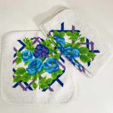 Vintage Cannon Washcloth Towel Set of 4 Floral Blue Green Purple Terry Beach Matching Cotton Bathroom Mid-Century Terrycloth 1960s 60s 