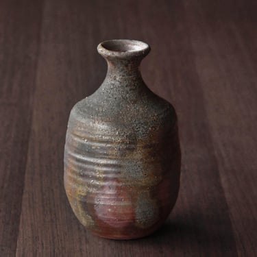 Sake Bottle by Kousen Sueishi | Bizen Pottery 430 