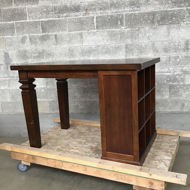 Biggie-Size Cubby Desk (Seattle)