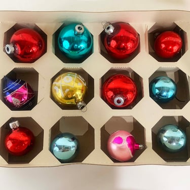 Vintage Christmas Ornaments Shiny Brite Pyramid Glass Hand Painted Ornament Tree Decoration Mismatched Set of 12 Box 1950s 