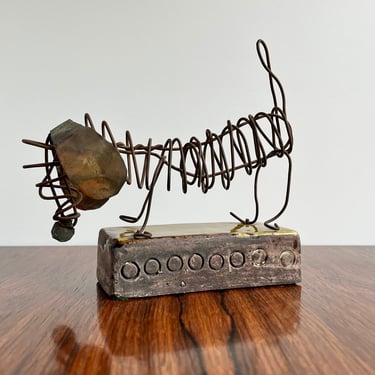 Mid Century Modern Italian Gli Etruschi Wire Sculpture Dog with Pottery Base 