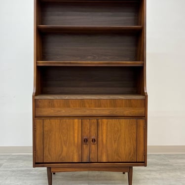 Mid-Century Modern China Cabinet / Display Case / Bookcase ~ One-Piece (SHIPPING NOT FREE) 