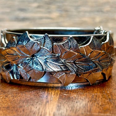 Vintage Hinged Cuff Bracelet Silver Tone Ivy Leaves Retro Fashion Jewelry 