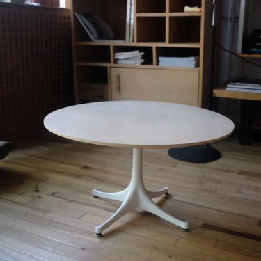 Pedestal coffee table by George Nelson for Herman Miller