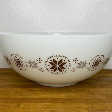 Vintage Pyrex Town & Country Cinderella Mixing Bowl #444, Pyrex Vintage 4 Quart Large Old bowl, Geometric Pattern snowflake, Country Cottage 