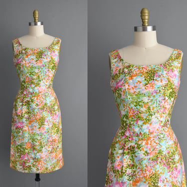 vintage 1950s dress | Gorgeous Vibrant Floral Print Polished Cotton Summer Wiggle Dress | Small Medium | 50s dress 
