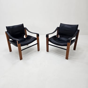 1 of 2 black leather Safari armchairs from Arkana, United Kingdom 1970s 