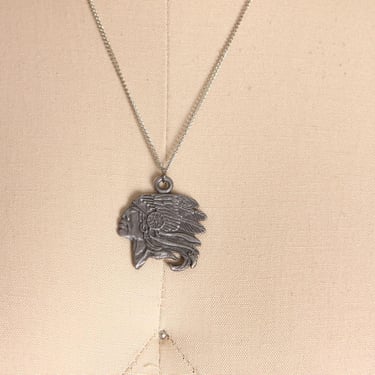 1990s Silver Tone Chain Metal Pewter Native American Indian Pendant Necklace 