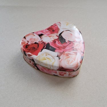 HEART shape tin can Vintage rose tin container Romantic gift box Lidded trinket dish 