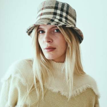 Vintage BURBERRY Haymarket Check Wool Bucket Hat Horse  display picture 3