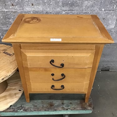 Maple Nightstand (Seattle)