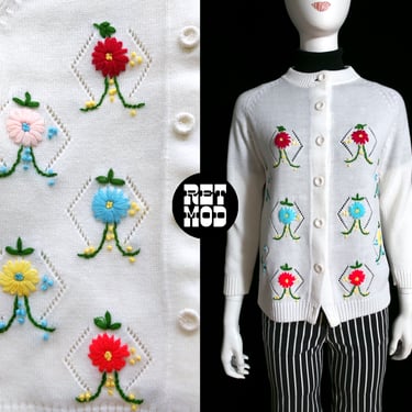 Cute Vintage 60s 70s White Cardigan with 3D Embroidered Flowers 