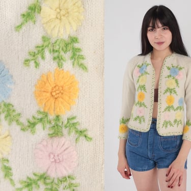 Floral Embroidered Cardigan 60s 70s Cream Wool Knit Sweater Grandma Sweater Pastel Flower Open Front Hippie Vintage 1970s Extra Small xs 