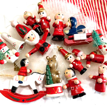 VINTAGE: 14pcs - Mini Wooden Ornaments - Holiday, Christmas - Feather Tree - Crafts - SKU 