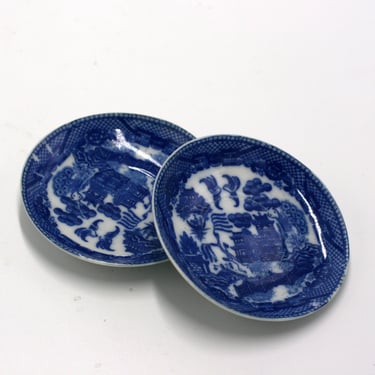 vintage Blue Willow child dishes saucers 