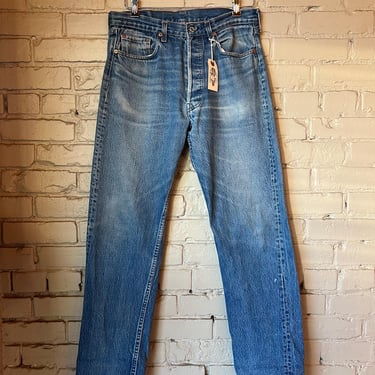 31” Waist, VItange 1990s 1980s Levis 501 Jeans, Button Fly 