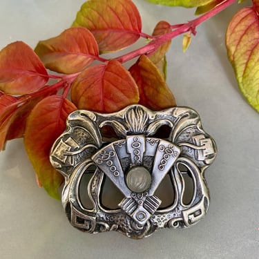 Vintage Art Nouveau Brooch - Sterling Silver - Carved Quartz - Set in a Silver Bezel - Hook  Clasp 