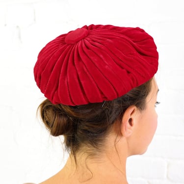 1950s Red Velvet Pinwheel Hat | 50s Red Velvet Gathered Beret 