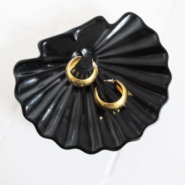Vintage 80s Black Deco Shell Fan Dish - 1980s Soap Jewelry Ring Holder - Best Friend Gift 