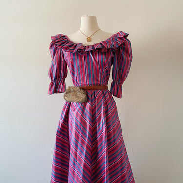 Vintage Ruffle Neck Taffeta Party Dress | Size XS SM 