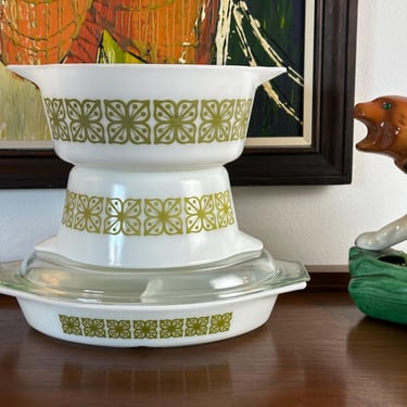 Set of 3 Vintage 1970s Pyrex Verde  Divided Dish and Casseroles 