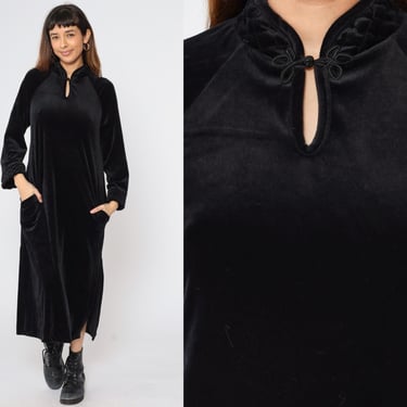 Black Velour Lounge Dress 80s Mandarin Collar Pajama Maxi Dress Long Sleeve Nightie Chinese Frog Closure Loungewear Vintage 1980s Medium 