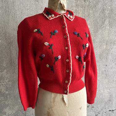 Vintage 1940s 1950s Red Knit Wool Sweater Cardigan Button Up Dress Top Flowers