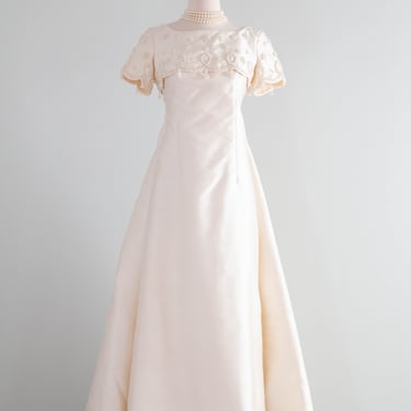 Elegant 1960's Shantung Silk Wedding Gown With Pearls & Watteau Train / M