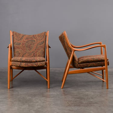 Pair of Finn Juhl NV-45 Chairs in Teak 