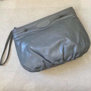 Vintage 70's 80's PUFFY PLEATED CLUTCH / Wrist Pouch Bag / Gray Leather 