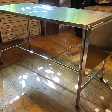 Rectangular Metal Examining Table w Fold Out End