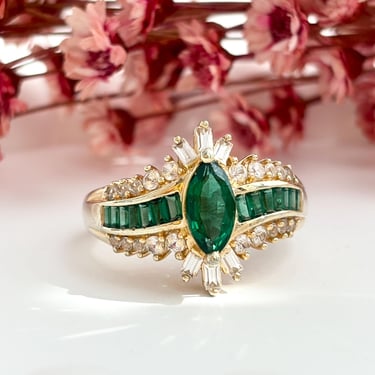 Green Emerald & CZ Gemstone Wave Designed Vintage Sterling Silver Gold Toned Vermeil Tapered Shank Cocktail Ring - sz 10.25 