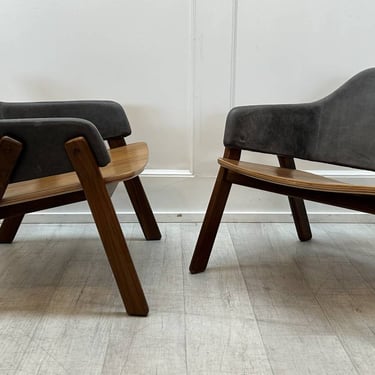 Blu Dot Walnut Clutch Lounge Chair
