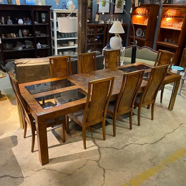 Thomasville Furniture Industries Dining Set with Expanding Table and 8 Chairs