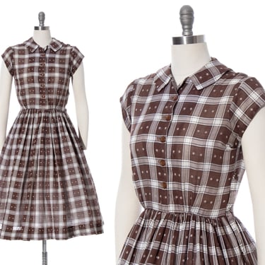 Vintage 1950s Shirt Dress | 50s Gingham Checkered Cotton Brown White Peter Pan Collar Fit and Flare Full Skirt Shirtwaist Day Dress (small) 