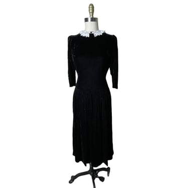 Vintage Jane Schaffhausen Belle France Black Velvet Silk Dress with Lace Collar, size 8 