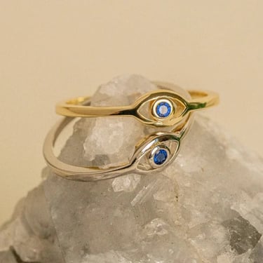 BLUE SAPPHIRE EVIL EYE RING