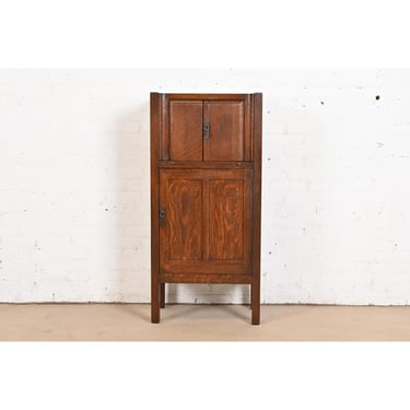 Lifetime Furniture Antique Mission Oak Arts & Crafts Cellarette or Bar Cabinet, Circa 1900