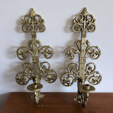 Pair of Mid Century Gold Syroco Ornate Scroll Wall Sconce Candlestick Holders 