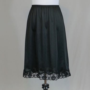 70s 80s Black Half Slip - Nylon Skirt Slip - Lace Trim Hem - Vanity Fair - Vintage 1970s 1980s - Size Medium Long 