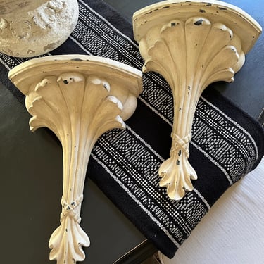 Beautiful pair of vintage wall sconces / shelves 