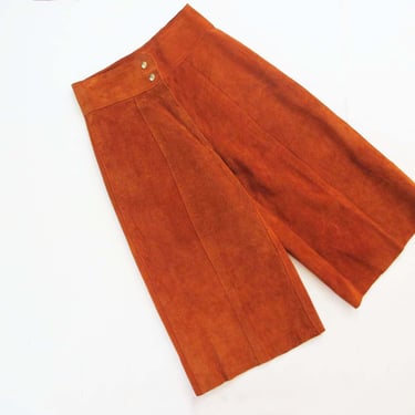 Vintage 1970s Suede Wide Leg Culottes Gaucho 26 Small - 70s Bohemian Brown Cognac Suede Leather Wide Leg Pants - Hippie Pants 
