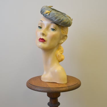 1940s Padded Roll Hat with Metallic Leaf Accents 