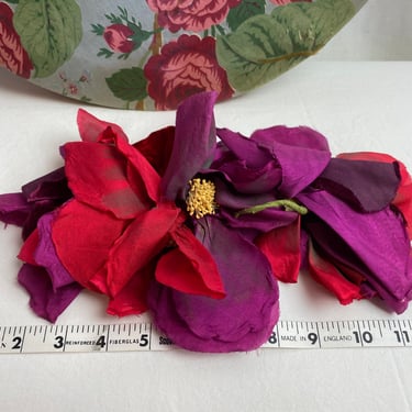 Vintage millinery flowers~ Floral adornment sewing hats hair decor antique silk flowers assorted styles 20’s 30’s 40’s 50’s large red purple 