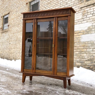 Customized Display Cabinet-bookcase 