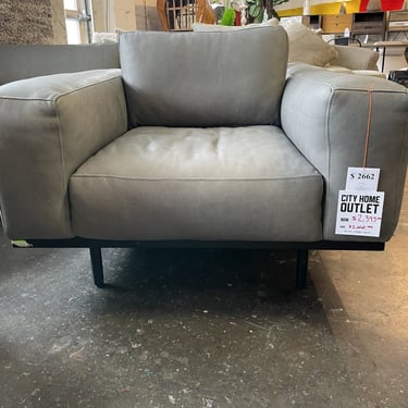 Final Sale - Brando Leather Chair