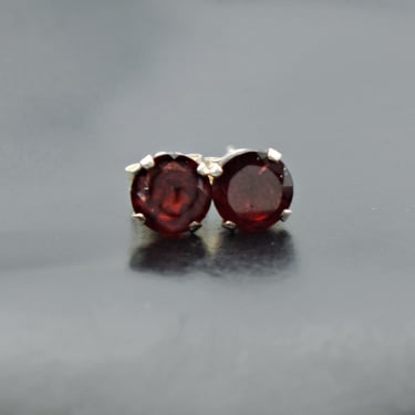 Dainty vintage SAM 925 round garnet studs, elegant sterling silver red almandine post earrings 